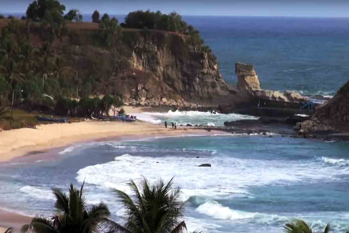 10 Tempat Wisata di Pacitan dengan Nuansa Alami Terbaik